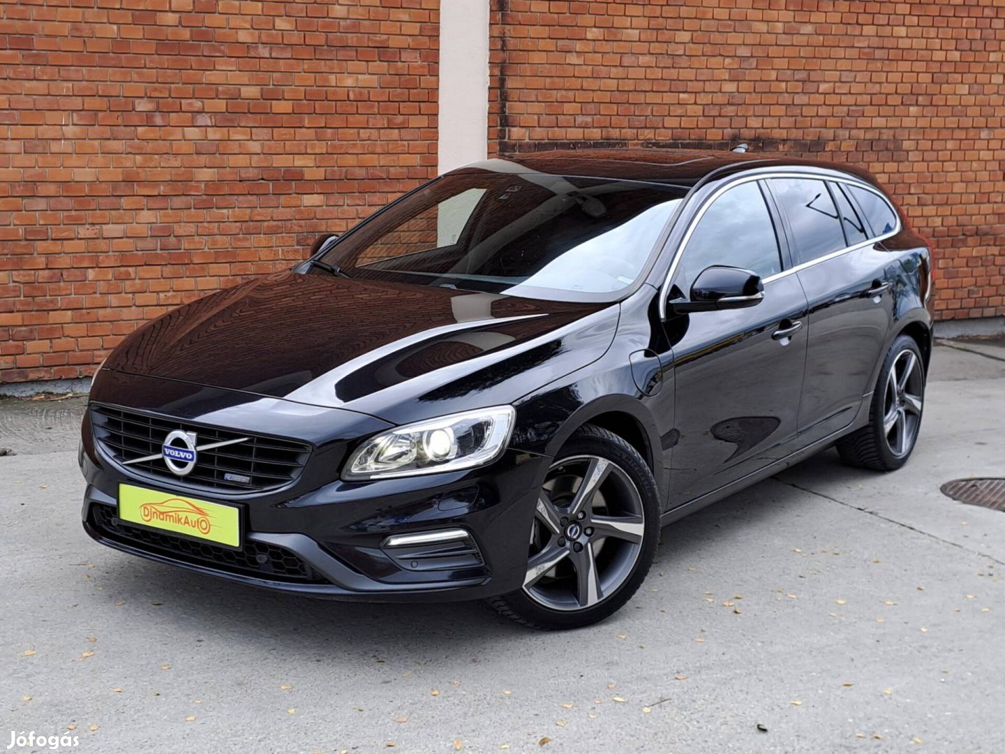 Volvo V60 2.4 D [D6] Phev AWD Summum Geartronic...